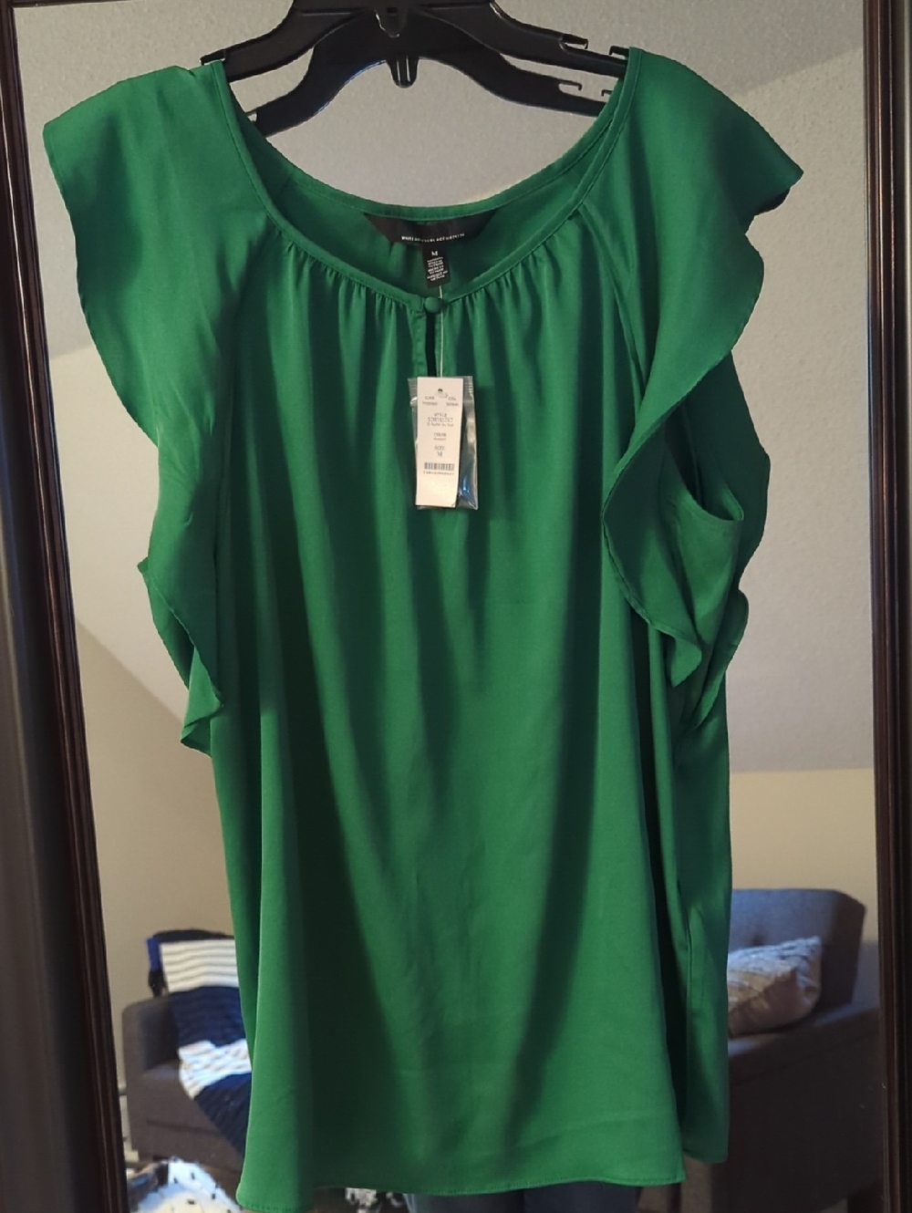 White House Black Market NWT Silky Green Ruffle Sleeve Women's Top Size M